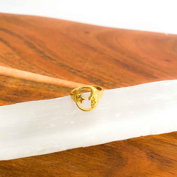 Dream Weaver Moon and Star Brass Ring - Picture 5 of 5